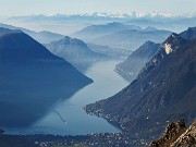 31 Lago di Lugano (Porlezza in primo piano)